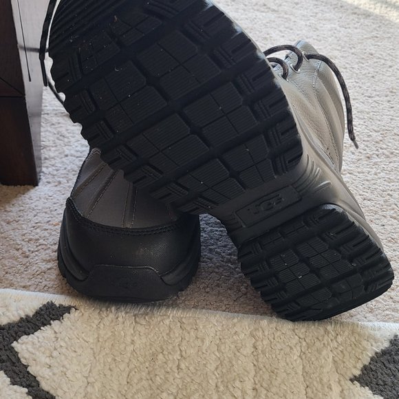 UGG Waterproof Yose Boot - Picture 4 of 5